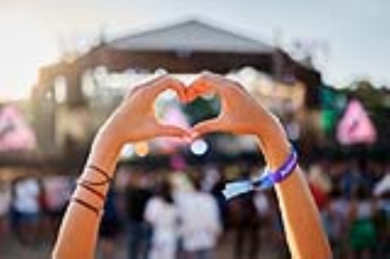 3/4" VIP Locking Wristband - Lifestyle